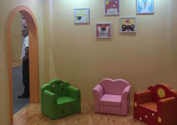 硅藻泥墻面擺脫“大白墻”的單調